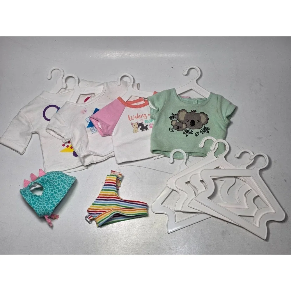 American Girl Set of T-Shirt‎ Clothes with Hangers